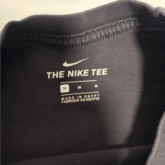 Nike Men's Black T-Shirt (medium) - Picture 3 of 8
